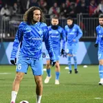 Clermont – OM : coup d'envoi retardé, les joueurs ressortent s'échauffer !