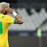 PSG : Neymar encore décisif, le Brésil s’impose dans une rencontre polémique
