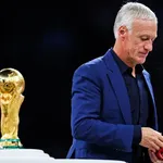 Les infos du jour : Deschamps vers la prolongation chez les Bleus, Al-Nassr ne s’arrête pas à  CR7 et Ramos, Blanc s’agace à  l’OL