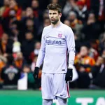 Eintracht Francfort – FC Barcelone : coup dur pour Piqué, sorti sur blessure