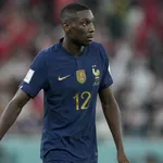 Equipe de France : Kolo Muani réagit à  sa première en Coupe du monde et révèle les conseils que lui donne Mbappé