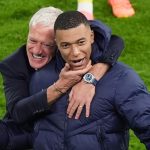 Equipe de France : le cas Mbappé réglé par un coup de fil d’Ancelotti à  Deschamps ?