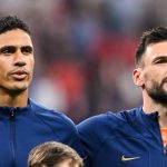 Equipe de France : Lloris réagit à  la retraite internationale de Varane