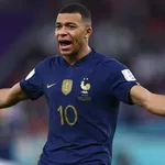 Equipe de France : Mbappé brise son silence médiatique et fait un geste pour la FFF