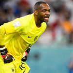 Equipe de France, Stade Rennais : Mandanda confirme sa retraite internationale