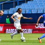 ESTAC – LOSC : les lillois menés à la pause