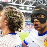 à?quipe de France : un champion du monde 1998 se paye Mbappé et Griezmann