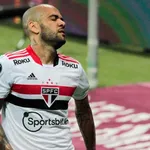 FC Barcelone : Dani Alves de retour, Xavi ouvre la porte à un autre ancien du Barça !