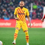 FC Barcelone : Dani Alves se fait déjà  remarquer au Barça