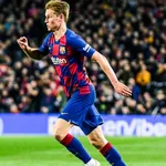 FC Barcelone : De Jong s’est imposé au Barça mais pas à  son poste