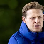 FC Barcelone : De Jong se paye la direction et les médias