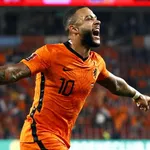 FC Barcelone : Depay s&rsquo;offre un record de Koeman