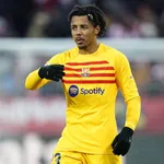 FC Barcelone : Koundé se sacrifie pour le Barça !