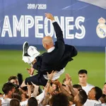 FC Barcelone : l&rsquo;explosion de rage de Messi et le sacre du Real Madrid font la Une