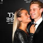 FC Barcelone : la femme de Frenkie de Jong décisive dans son choix de rester au Barça !