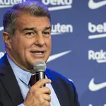 FC Barcelone : Laporta annonce une catastrophe pour le Mercato hivernal !