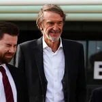 FC Barcelone : le boss de l’OGC Nice a tenté d’acheter 50% du Barça !