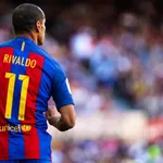 FC Barcelone : les légendes du Barça battent Liverpool (VIDEO)