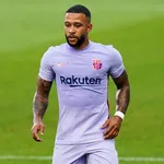 FC Barcelone : Memphis Depay lâche une balle perdue sur l’OL