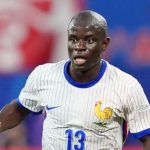 FC Barcelone Mercato : Deco fonce sur N’Golo Kanté, mais Flick freine !