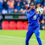 FC Barcelone Mercato : Flick veut chiper un premier crack au PSG !