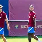 FC Barcelone – Mercato : Manchester United lorgne deux autres Blaugrana que De Jong