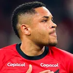 FC Barcelone – Mercato : on sait si Vitor Roque viendra remplacer Dembélé cet été