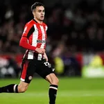 FC Barcelone Mercato : un ancien du Real Madrid en approche ?