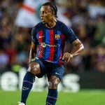 FC Barcelone – Mercato : un cador anglais a tout tenté pour Koundé