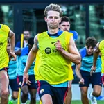 FC Barcelone – Mercato : un cador européen pourrait convaincre De Jong de partir