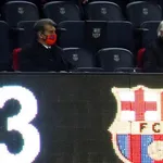 FC Barcelone – Mercato : un départ retentissant inquiète, Laporta baigne dans l’optimisme