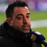 FC Barcelone – Mercato : un gros chèque arrive pour recruter, Xavi est très inquiet