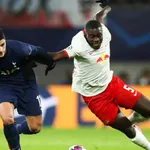 FC Barcelone – Mercato : un nouveau défenseur tricolore avec Messi ?