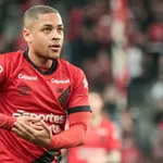 FC Barcelone &ndash; Mercato : Vitor Roque arrive, Deco confirme
