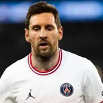 FC Barcelone, PSG – Mercato : le départ de Messi du Barça poussé par Piqué ?