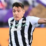 FC Barcelone, PSG – Mercato : un coéquipier de Messi pour prendre la suite d’Alves ?