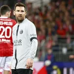 FC Barcelone, PSG &ndash; Mercato : un défenseur du Barça invite Messi à  revenir