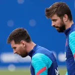 FC Barcelone, PSG : Piqué pleure encore le départ de Messi
