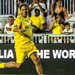 PSG, FC Barcelone : Ronaldinho reprend du service !