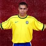 FC Barcelone : quand le Barça défiait le Brésil de Ronaldo (VIDEO)