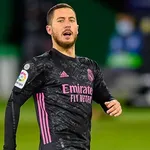 FC Barcelone, Real Madrid : CR7 récolte un tacle d'Hazard pour glorifier Messi