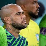 FC Barcelone, Real Madrid : Dani Alves maintenu en prison… à cause de Robinho ?