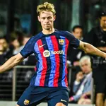 FC Barcelone, Real Madrid : De Jong tient tête à  Laporta, un attaquant veut venir concurrencer Benzema