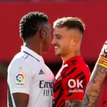 FC Barcelone, Real Madrid – Mercato : l&rsquo;un des plus grands critiques de Vinicius Jr sur les tablettes