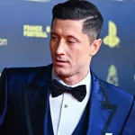 FC Barcelone : son mari aux USA, Madame Lewandowski met le feu aux Baléares