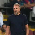 FC Barcelone : un joueur déjà  agacé par le management de Flick !