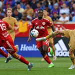 FC Barcelone : Xavi rassure Lewandowski et n’a plus de mots pour Dembélé