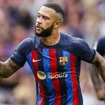 FC Barcelone : Xavi retourne sa veste avec Memphis Depay