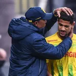 FC Nantes : Antoine Kombouaré a désamorcé une première bombe dans le vestiaire