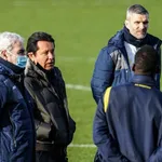 FC Nantes : Daniel Riolo détruit le duo Kita – Domenech et mise sur une option radicale pour y mettre fin